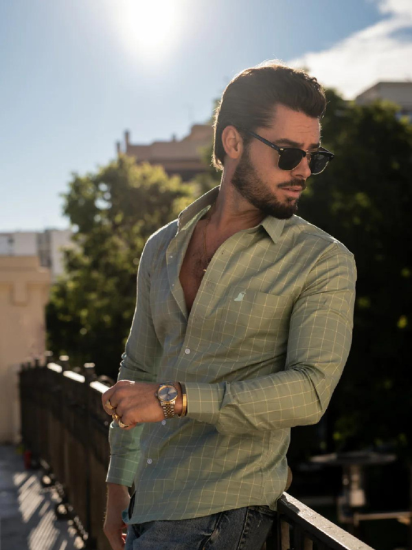 Enhance Your Fashion with Popular Sunglasses for Men: Embrace the Sun with Style