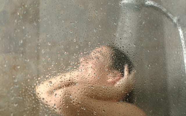 Why Do You Sweat After A Shower And How Can You Stop It? - ROYALTAIL