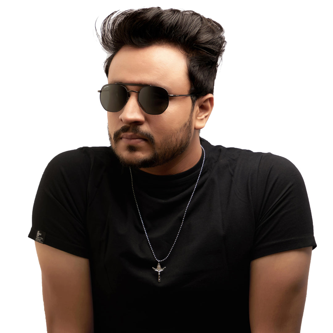 Round sunglasses for men and women, black frame and black lenses
