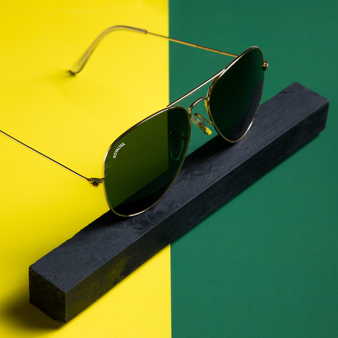 Gold aviator sunglasses with green lenses – ROYALTAIL