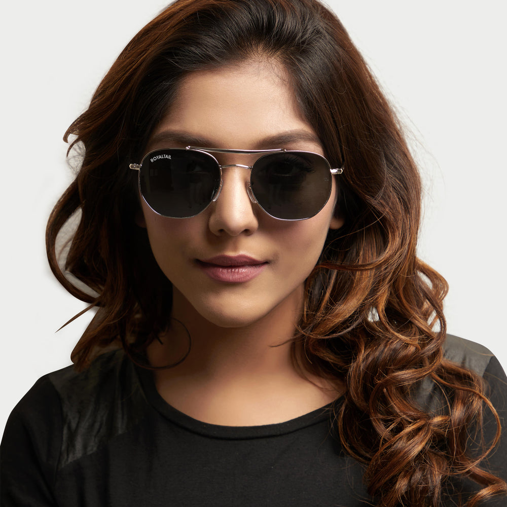 Round sunglasses for men and women, silver frame and black lenses
